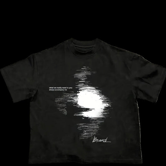 Czarna koszulka z białym nadrukiem