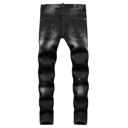 Slim fit jeans z zawieszką.